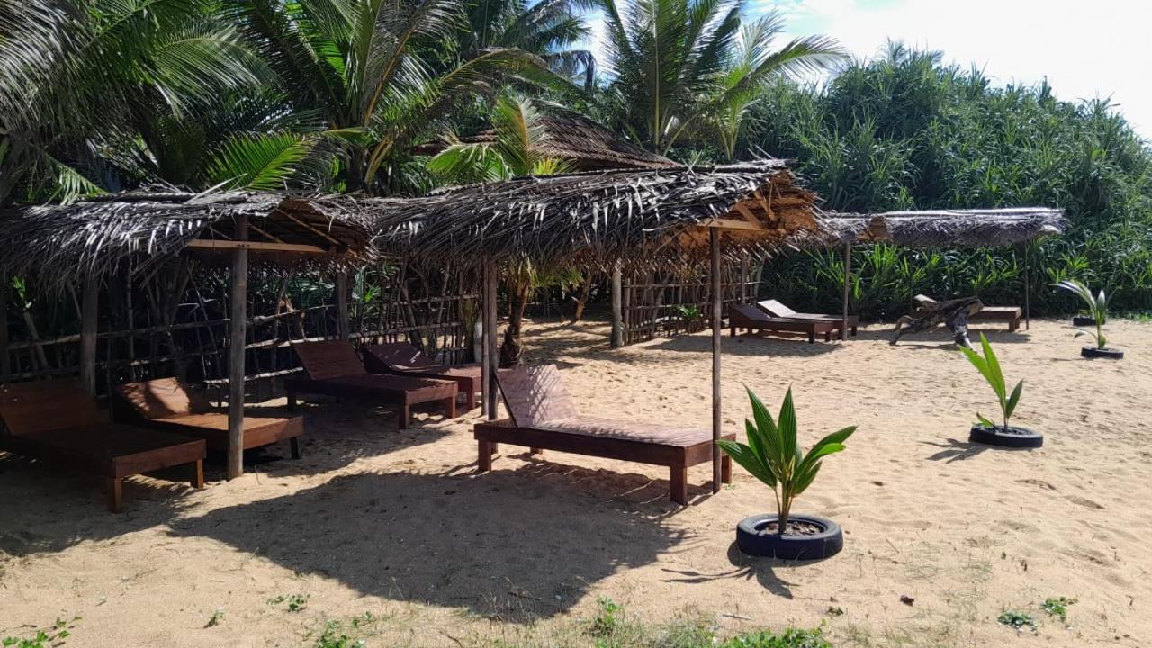 Ravana - Beach Cabanas Hikkaduwa Luaran gambar