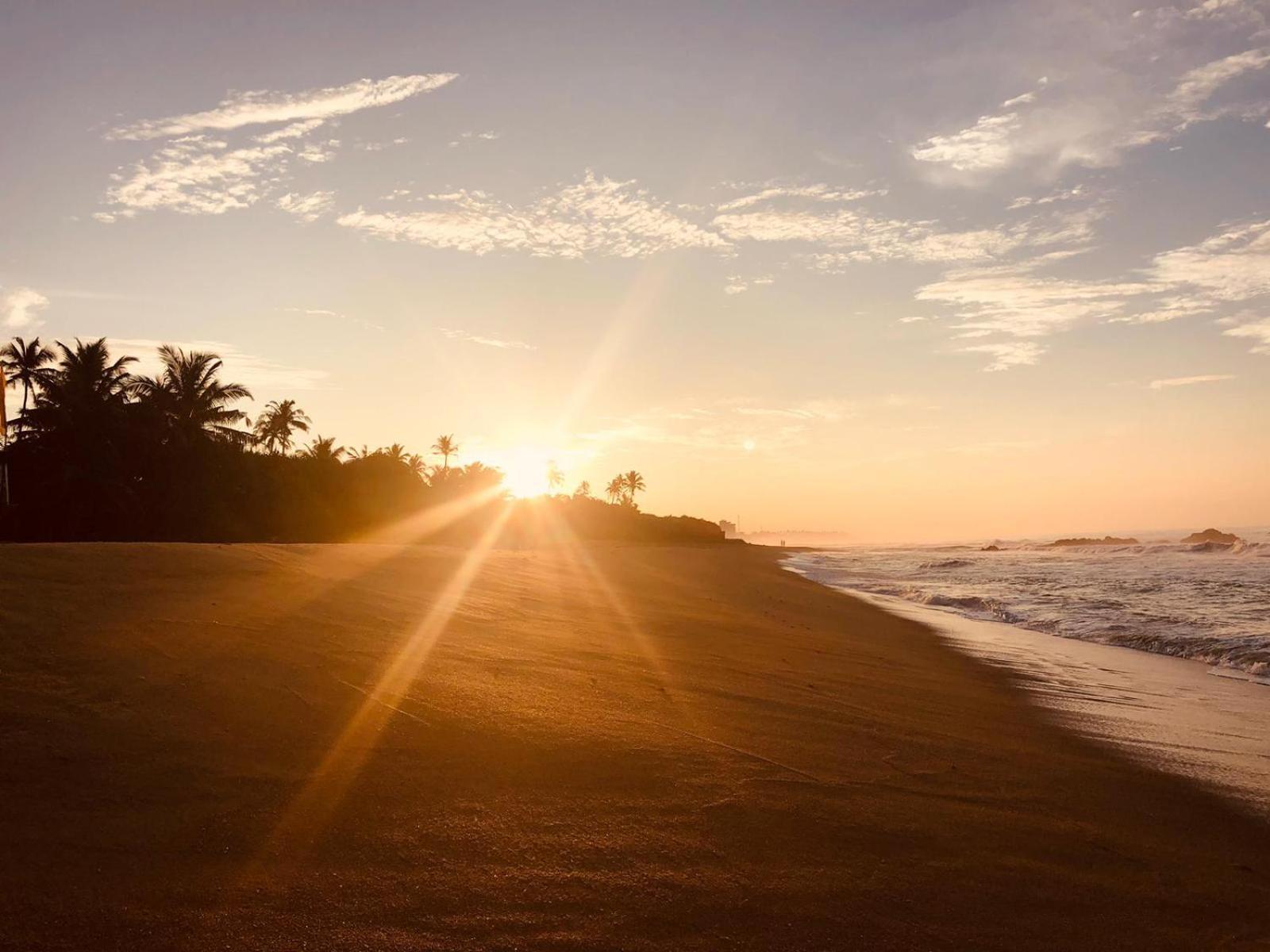 Ravana - Beach Cabanas Hikkaduwa Luaran gambar